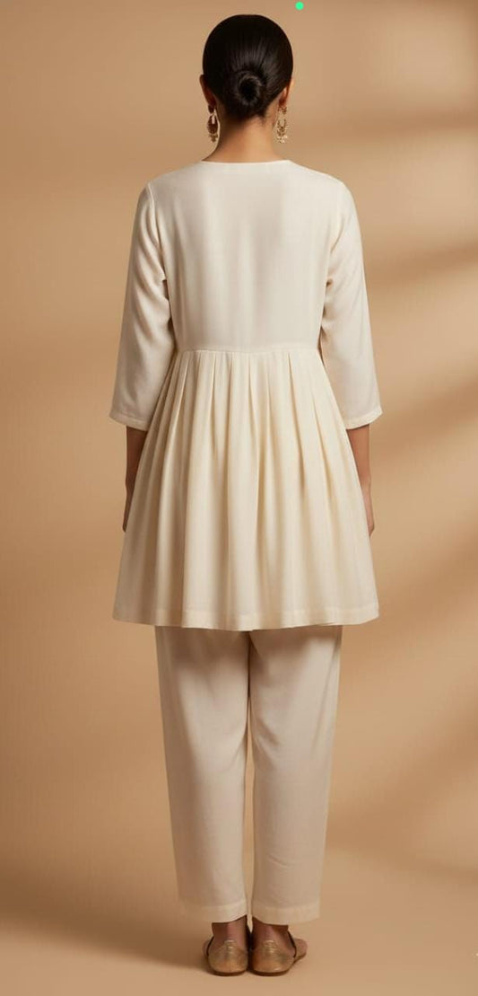 Off White Corset Top With Fabric Manipulation Work