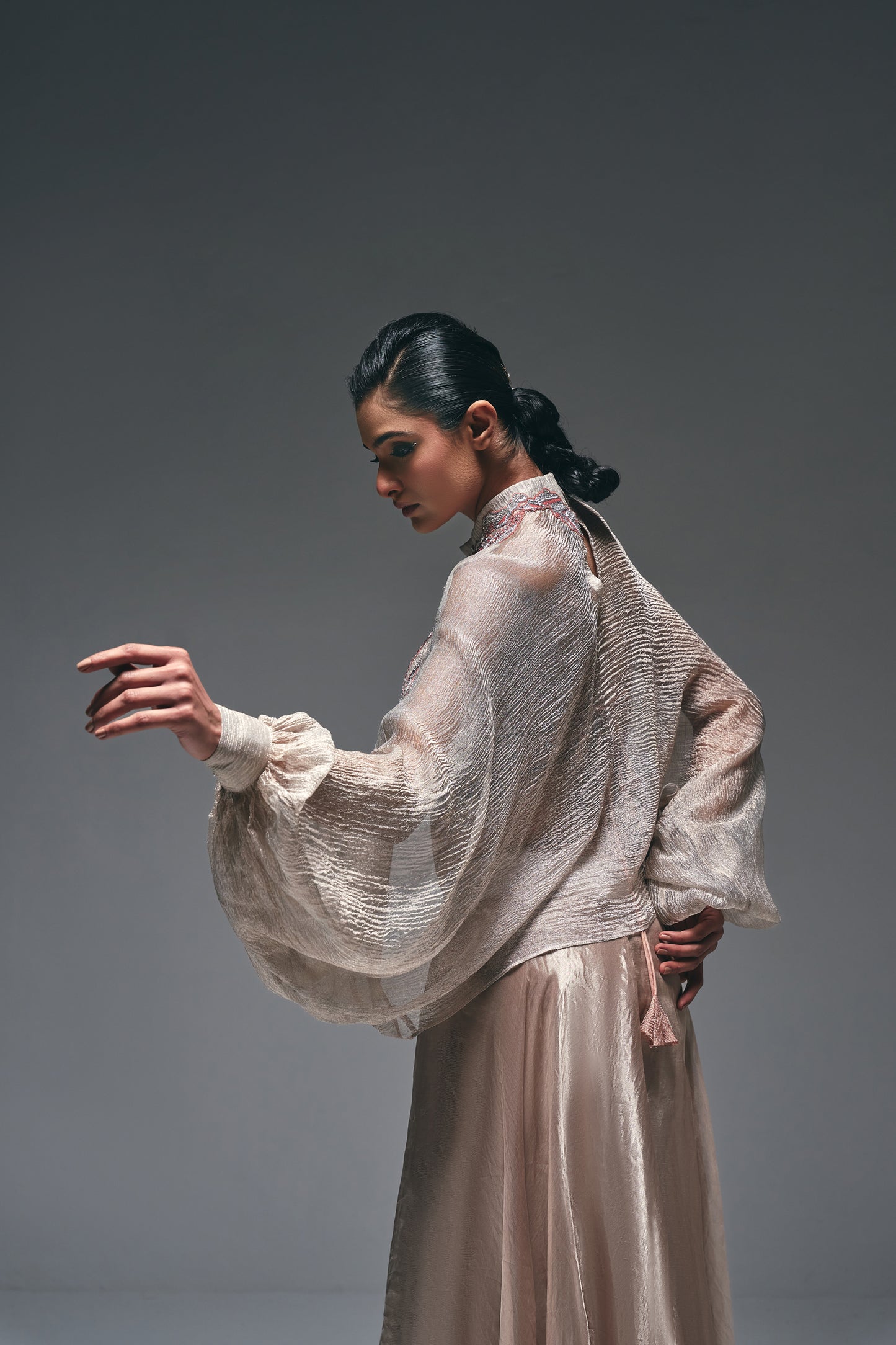 Curtain drape asymmeterical skirt with balloon sleeves