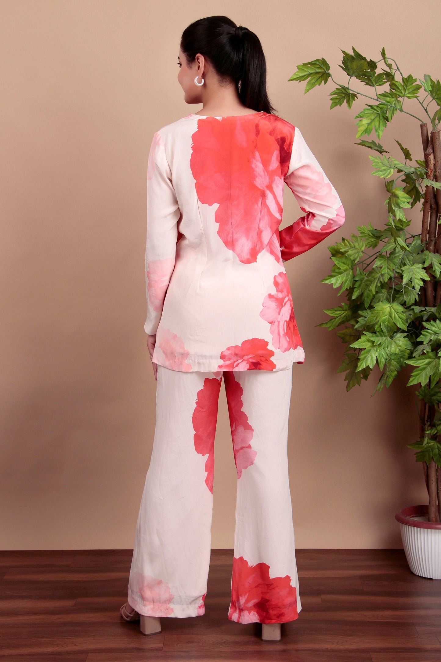 Pink Floral Co-ord Set With Thread And Pearl Embroidery